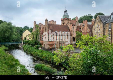 Village Dean, paysage urbain et eau de la rivière Leith à Édimbourg, Écosse Banque D'Images