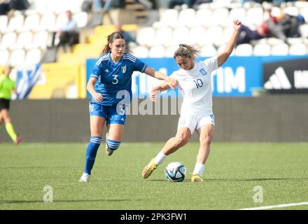 Kostantina Kostopoulou de Grèce U19 lors du Championnat européen des femmes U19 2023, Round 2, match de football entre, GRECE U19 femmes et Italie U19 femmes, le 05 avril 2023, au stade ‘Silvio Piola, Vrcelli, Italie. Photo Nderim Kaceli Banque D'Images