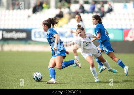 Géorgie Chalatsogianni de Grèce U19 lors du Championnat européen des femmes U19 2023, Round 2, match de football entre, GRECE U19 femmes et Italie U19 femmes, le 05 avril 2023, au stade ‘Silvio Piola, Vrcelli, Italie. Photo Nderim Kaceli Banque D'Images