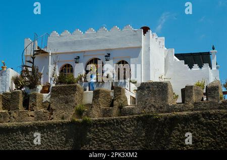 L'ancienne forteresse en ruines dans la région de Medina de Tanger, Maroc Banque D'Images