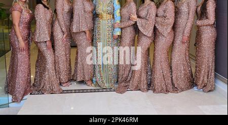 Robe traditionnelle marocaine, broderie sur le caftan. Vêtements de fête pour femmes au Maroc Banque D'Images