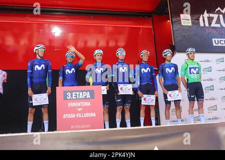 Errenteria, Espagne, 05th avril 2023: Movistar Team Riders pendant la phase 3rd de l'Itzulia pays basque 2023 entre Errenteria et Amasa-Villabona, sur 05 avril 2023, à Errenteria, Espagne. Credit: Alberto Brevers / Alay Live News Banque D'Images