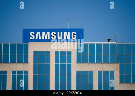 Ridgefield Park, NY, Etats-Unis - 1 avril 2023: Samsung America Corporate Office Building avec logo. Fabricant sud-coréen d'électronique de Galaxy smartph Banque D'Images