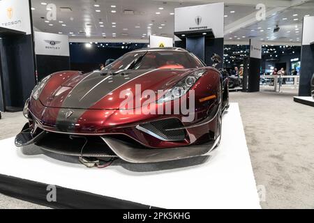 Koenigsegg Regera exposé pendant le jour de la presse au salon international de l'auto de New York au Centre Jacob Javits sur 5 avril 2023 Banque D'Images