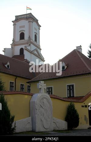 Győr, Węgry, Ungarn, Hongrie, vue sur la tour du château de l'évêque; Blick auf den Turm der Bischofsburg; Püspökvár Banque D'Images