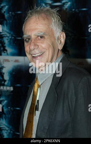 Arthur Karvan, père de Claudia Karvan la première de « Daybreakers » au Entertainment Quarter Sydney, Australie - 01.02.10 Banque D'Images