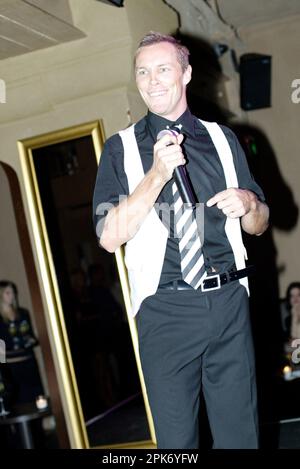 Michael Boyd, chorégraphe et danseur australien de premier plan, au lancement officiel des médias et VIP du cabaret burlesque Crystal Boudoir. Crystal Bar, Sydney Australie. 03.04.07. Banque D'Images