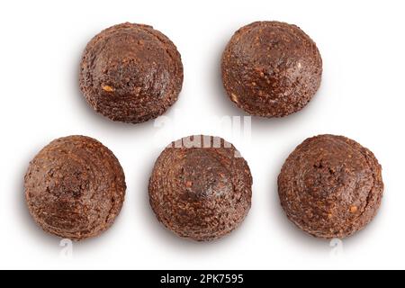 biscuit au chocolat avec kérab, banane, noix isolées sur fond blanc. Aliments sains, sans gluten, sans farine. Vue de dessus. Pose à plat. Set ou collection Banque D'Images