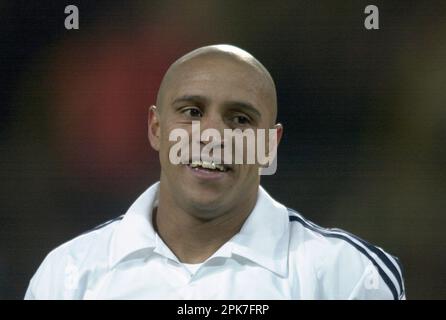 Dortmund, Allemagne. 25th févr. 2003. ARCHIVE PHOTO: Roberto CARLOS 50 ans sur 10 avril 2023, 51SN Carlos250203SP.jpg Roberto CARLOS, Brésil, Soccer, Real Madrid, Portrait, QF. Sven Simon#Huyssenallee 40-42#45128 Essen#tél 0201/234556 fax. 0201/234539 compte 1428150 C ommerzbank E ssen BLZ 36040039 www.SvenSimon.net. Credit: dpa/Alay Live News Banque D'Images