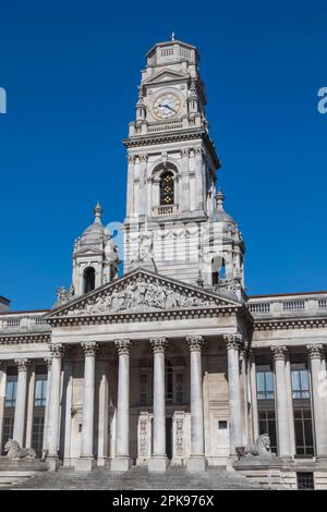 Angleterre, Hampshire, Portsmouth, place Guildhall, hôtel de ville Banque D'Images