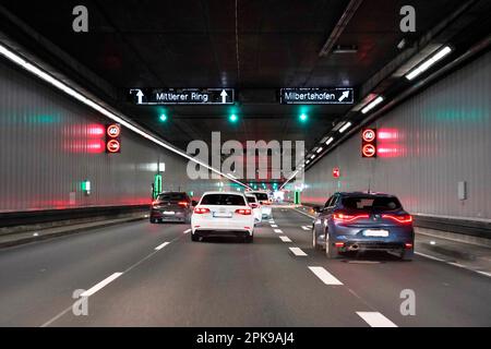 Allemagne, Bavière, Munich, circulation routière, Mittlerer Ring, Richard-Strauß-tunnel, voitures Banque D'Images