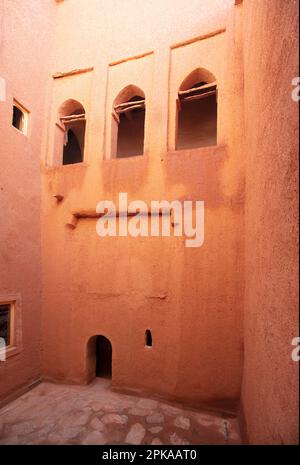 Maroc, Quarzazate, Kasbah Taourirt, résidence historique fortifiée Banque D'Images