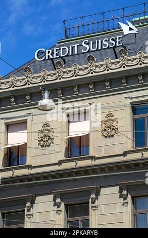 Zurich, Suisse - Credit Suisse, logo de la société sur la façade du siège de la Credit Suisse Bank à Paradeplatz dans le quartier de Zurich, ici à l'occasion de la prise de contrôle par UBS Bank. Archiver la photo à partir de 20.05.2007 Banque D'Images