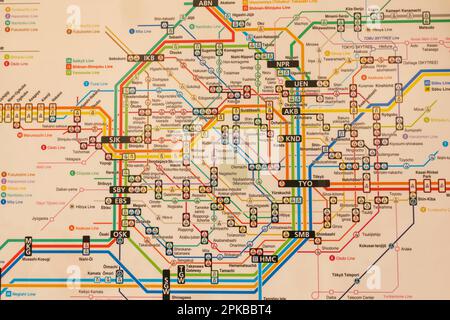 Japon, Honshu, Tokyo, carte en anglais montrant le métro et le SYSTÈME DE transport PAR train JNR Banque D'Images