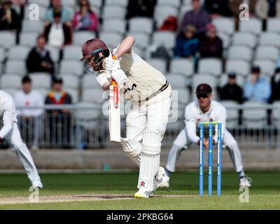 6th avril 2023 ; Old Trafford, Manchester, Angleterre : championnat du comté de la division 1, Lancashire versus Surrey Day 1 ; Dom Sibley&#xA0 ; de Surrey Banque D'Images