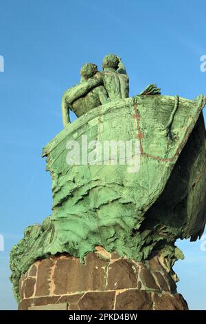 Monument aux héros et vitraux de la mer, Statue, jardin de Pharo, Palais du Pharo, Marseille, France Banque D'Images