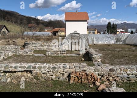 Skelani, Bosnie-Herzégovine – février 2023 : site d'excavation Municipalité Malvesiatium Skelani avec l'un des plus grands Mosaiks des Balkans Banque D'Images