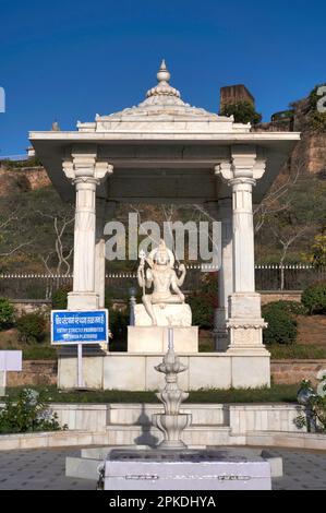 Idole de Lord Shiva, située dans les locaux de Birla Mandir, située à Jaipur, Rajasthan, Inde Banque D'Images