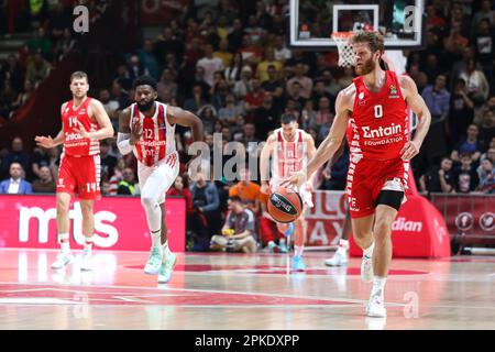 Belgrade, Serbie, 6 avril 2023. Thomas Walkup de l'Olympiacos Piraeus se dirige vers le panier lors du match Euroligue 2022/2023 de Turkish Airlines entre Crvena Zvezda MTS Belgrade et Olympiacos Piraeus au Hall Nikolic d'Aleksandar à Belgrade, Serbie. 6 avril 2023. Crédit : Nikola Krstic/Alay Banque D'Images