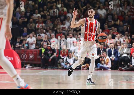 Belgrade, Serbie, 6 avril 2023. Luca Vildoza de Crvena Zvezda met des gestes de Belgrade lors du match Euroligue 2022/2023 de Turkish Airlines entre Crvena Zvezda MTS Belgrade et Olympiacos Pirée à la salle Nikolic d'Aleksandar à Belgrade, Serbie. 6 avril 2023. Crédit : Nikola Krstic/Alay Banque D'Images