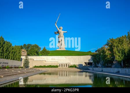 VOLGOGRAD, RUSSIE - 19 SEPTEMBRE 2021 : composition de sculptures « Meloland Calls! » Sur Mamayev Kurgan, Volgograd Banque D'Images