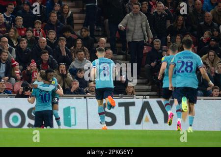 Ashley Barnes de Burnley célèbre après avoir marqué le premier but du match du championnat Sky Bet entre Middlesbrough et Burnley au stade Riverside, à Middlesbrough, le vendredi 7th avril 2023. (Photo : Trevor Wilkinson | MI News) Banque D'Images