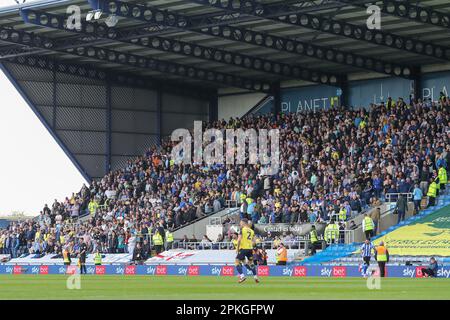 Oxford, Royaume-Uni. 07th avril 2023. Sheffield mercredi fans pendant le match Sky Bet League 1 Oxford United contre Sheffield mercredi au Kassam Stadium, Oxford, Royaume-Uni, 7th avril 2023 (photo de Gareth Evans/News Images) à Oxford, Royaume-Uni le 4/7/2023. (Photo de Gareth Evans/News Images/Sipa USA) Credit: SIPA USA/Alay Live News Banque D'Images