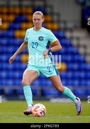 Claire Hunt en Australie lors d'un match international amical au Cherry Red Records Stadium de Londres. Date de la photo: Vendredi 7 avril 2023. Banque D'Images