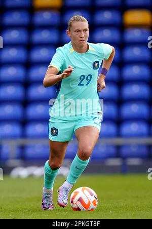 Claire Hunt en Australie lors d'un match international amical au Cherry Red Records Stadium de Londres. Date de la photo: Vendredi 7 avril 2023. Banque D'Images