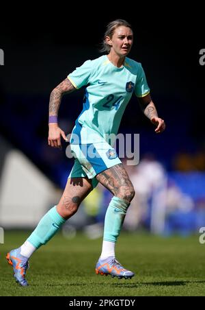 Larissa Crummer en Australie lors d'un match international au Cherry Red Records Stadium, Londres. Date de la photo: Vendredi 7 avril 2023. Banque D'Images