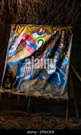 Œuvres d'art et tapisserie orthodoxes chrétiens éthiopiens à Lalibela, en Éthiopie, lors de la célébration sainte de la Fasika Banque D'Images