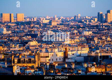 Paris, France, vue d'ensemble, Grand angle, Paysage urbain à l'est de Montmartre Hill, vue grand angle Banque D'Images