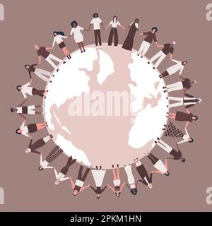 grand groupe de personnes. Les hommes et les femmes tiennent les mains, se tiennent autour de la carte du monde. Groupe multiculturel de personnes. Illustration vectorielle Illustration de Vecteur