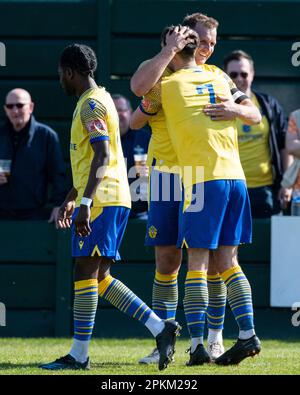 Warrington, Cheshire, Angleterre. 8th avril 2023. Warrington célèbre le but d'ouverture de Josh Amiss, lors du Warrington Town football Club V Aston United football Club au Cantilever Park à Cantilever Park, dans la division Premier League du Nord. (Image de crédit : ©Cody Froggatt/Alamy Live News) Banque D'Images