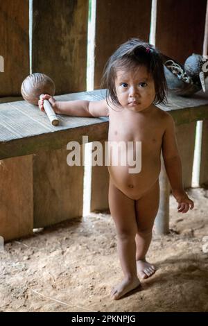 Le Yagua est un peuple indigène du nord-est du Pérou Banque D'Images