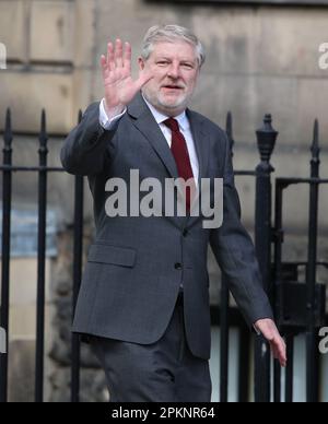 Photo du dossier datée du 19/05/2021, d'Angus Robertson, secrétaire du Cabinet pour la Constitution, les Affaires extérieures et la Culture, qui a salué les liens de l'Écosse avec les États-Unis alors qu'il se prépare à se rendre à New York pour son extravagance annuelle de la semaine du tartan. Il représentera le gouvernement écossais à des événements qui culmineront par une parade sur la Sixième Avenue dirigée par de jeunes musiciens écossais. Cette année, le grand maréchal de parade est la star de télévision Gail porter. Au cours de la semaine du tartan, le ministre du SNP présentera des plans sur la manière dont le gouvernement s’engagera auprès de la diaspora écossaise. Date de publication : dimanche 9 avril 2023. Banque D'Images
