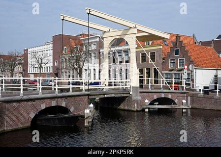 Hofstraatbrug, Hollande, Pont, Canal, Alkmaar, Hollande du Nord, pays-Bas Banque D'Images