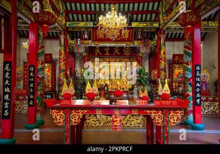 24 février 2023-Bangkok Thaïlande- ces temples sont connus pour leur architecture ornementale, les décorations complexes, et l'atmosphère sereine. Prédominant RE Banque D'Images