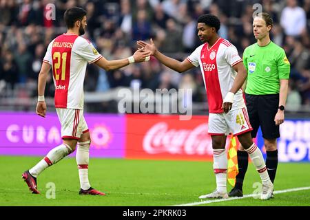AMSTERDAM - (lr) Florian Grillitsch d'Ajax, Silvano vos d'Ajax lors du match de première ligue néerlandais entre Ajax Amsterdam et Fortuna Sittard à l'arène Johan Cruijff sur 9 avril 2023 à Amsterdam, pays-Bas. ANP OLAF KRAAK Banque D'Images