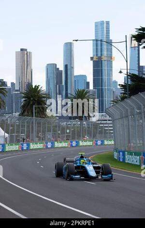 Melbourne, Australie. 31st mars 2023. Amaury Cordeel, de Belgique, pilotant le circuit Invicta Virtuosi (15) lors de l'entraînement F2 au Grand Prix de Formule 1 d'Australie. Crédit : SOPA Images Limited/Alamy Live News Banque D'Images