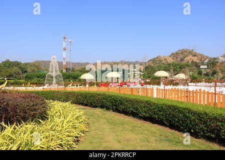 23 décembre 2022 - Gujarat en Inde : les gens sont fascinés et ravis par la statue de l'unité au Gujarat, en Inde Banque D'Images