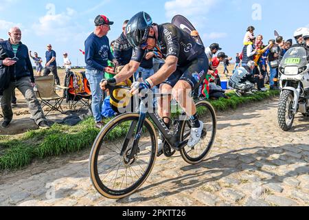 Gruson, France. 09th avril 2023. John Degenkolb de Team DSM photographié sur Carrefour de lArbre, le dimanche 9 avril 2023, Gruson, France . Credit: Sportpix / Alamy Live News Banque D'Images