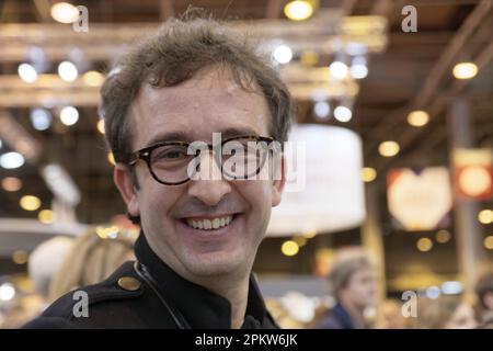 Paris, France. 15rd mars 2018. Cyrille Eldin, acteur français, animateur de télévision et chroniqueur, participe à l'édition 38th du salon du Livre 2018, Paris, Franc Banque D'Images