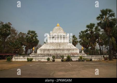 Le Lotus Stupa, également connu sous le nom de 'ce Pathum', est l'une des caractéristiques uniques de Wat Wisounrat est le Watermelon Stupa, connu sous le nom de Makmo. Banque D'Images