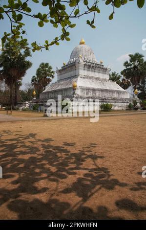 Le Lotus Stupa, également connu sous le nom de 'ce Pathum', est l'une des caractéristiques uniques de Wat Wisounrat est le Watermelon Stupa, connu sous le nom de Makmo. Banque D'Images
