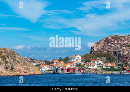 Vue de la ville Fjaellbacka en Suède. Banque D'Images