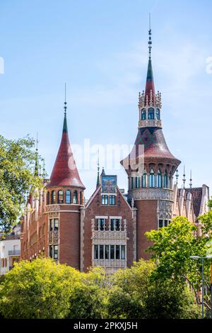 Bâtiment avec flèches, Casa des Punxes, Avinguda Diagonal, Barcelone, Catalogne, Espagne Banque D'Images