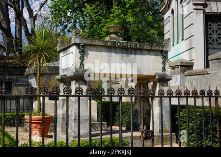 Tombe de Jean-Baptiste Poquelin, connue sous le nom de Molière. Dramaturge, acteur et poète français, considéré comme l'un des plus grands écrivains français. Banque D'Images