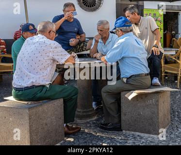 Vieux joueurs de cartes, Cámara de Lobos, Madère Banque D'Images