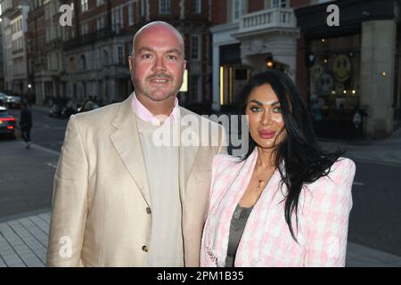 Jonathan Sothcott et Jeanine Nerissa Sothcott arrivent à Hush pour dîner avec le fils de Roger Moore, Geoffrey Moore Banque D'Images